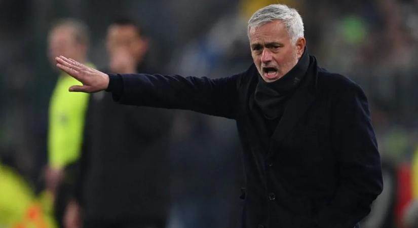José Mourinho közhelyeket puffogtatott, miután csapata a szakadék szélére sodródott