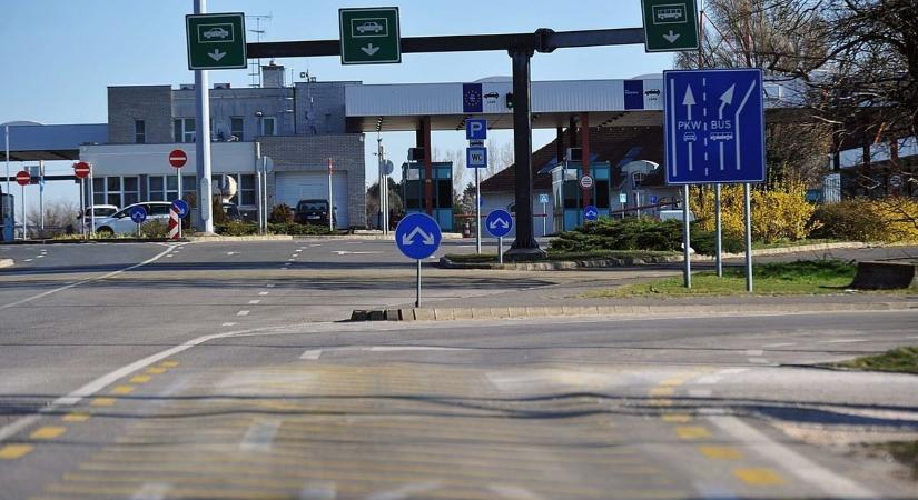 Több mint egy kiló heroint találtak egy busz utasánál a tompai határátkelőn