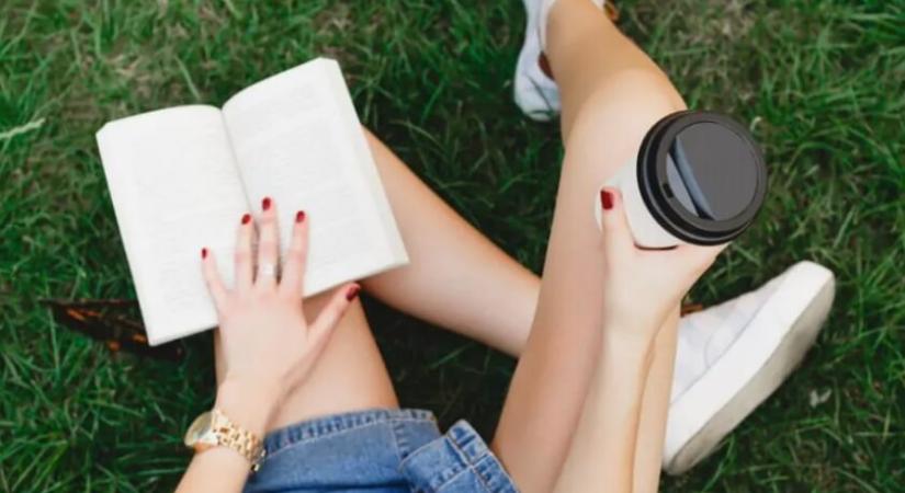 Koffein kívül-belül – mit tehet a bőrödért?