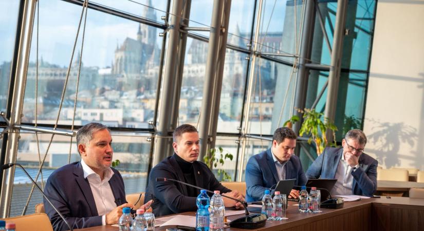 Kezd tisztulni a kép: egyre több részlet szivárog ki a rezsistopról