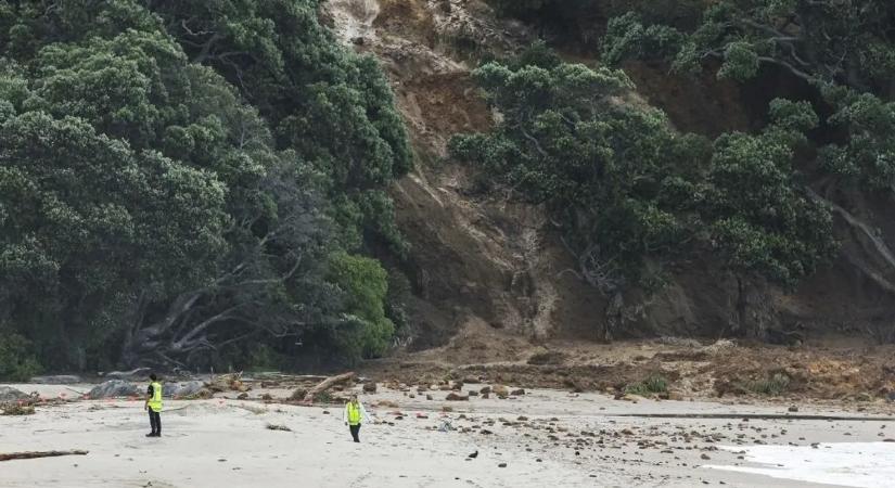 Pusztító földcsuszamlás — embereket temetett maga alá a sár