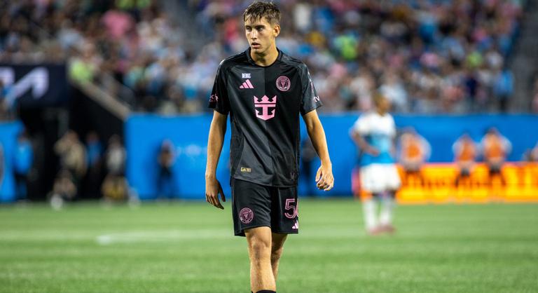 Profi szerződéssel jutalmazták Lionel Messi fiatal magyar csapattársát