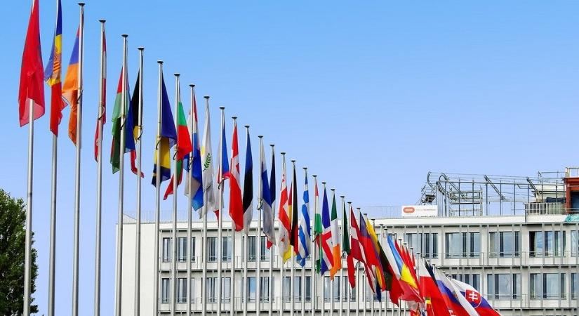 Magyar Péter: a TISZA ma nem asszisztál egy okafogyottá vált EP-szavazáshoz