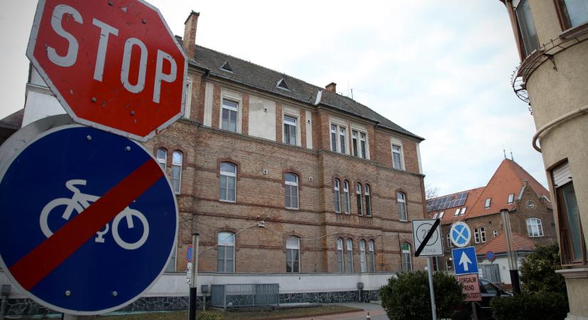 Látogatási tilalom a Hódmezővásárhelyi-Makói Egészségügyi Ellátó Központban