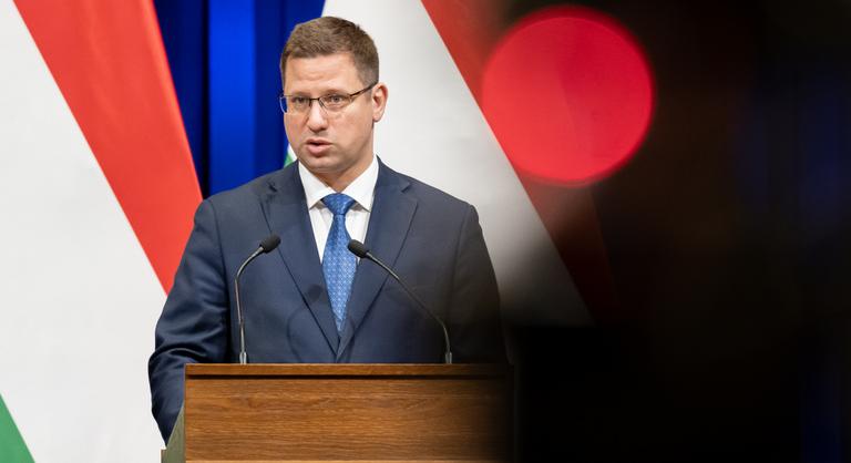 Egy hét múlva kiderül, hogyan nem kell többet fizetni a januári hideg miatt - Gulyás Gergely és Vitályos Eszter tájékoztatója