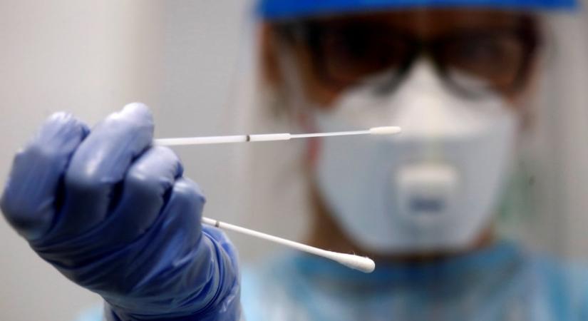 Tanítási szünetet rendeltek el egy hirtelen jött járvány miatt, több száz diák betegedett meg az egyik iskolában