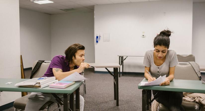 Újra kell vizsgázni az új KRESZ miatt?