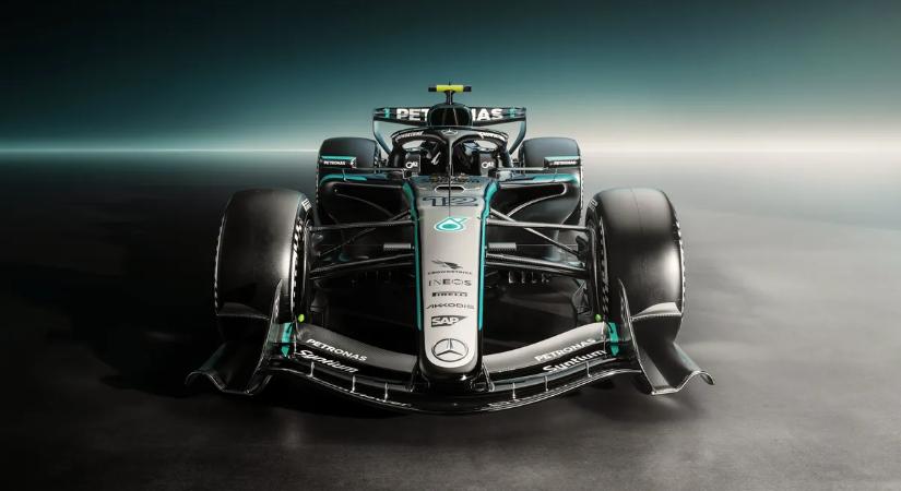 Itt az új Mercedes! Megmutatták a W17-est, amivel újra letarolnák a Forma–1-et – képek, videó