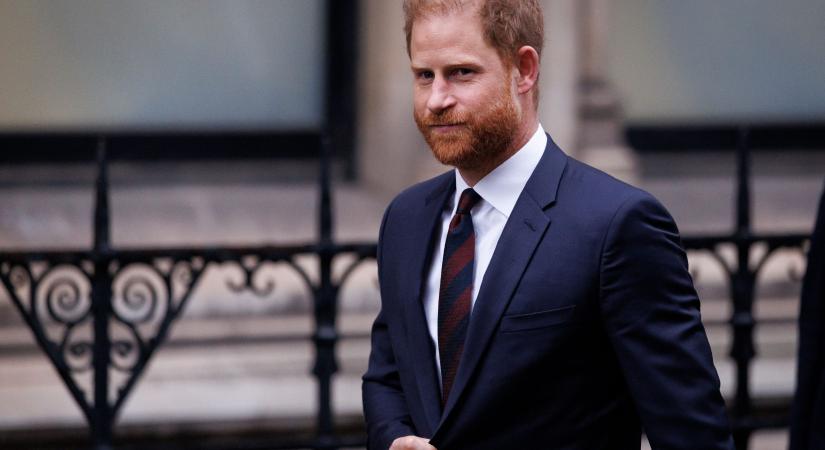 Könnyekben tört ki Harry herceg a bíróságon – összeomlott tanúvallomása közben