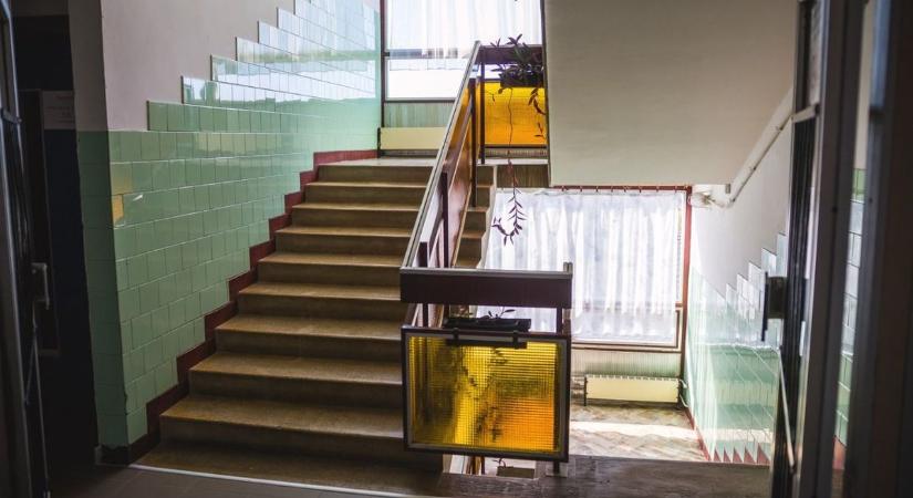 Valahol szégyen: ezt a filléres dolgot lopják nagyüzemben az egri társasházakból