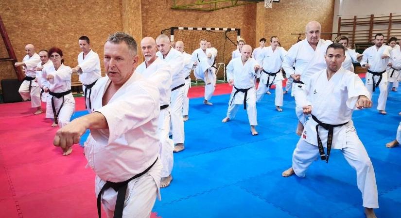 1000 karatékával a shotokan fővárosává alakul Eger