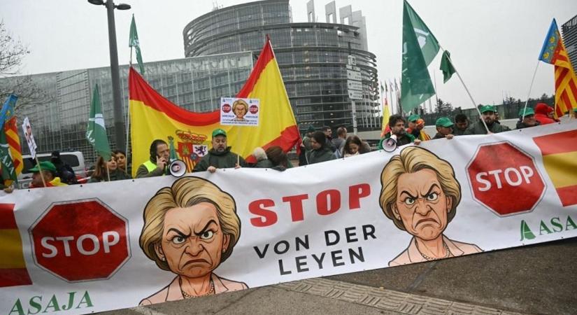 Egyre vékonyabb a jég, de Von der Leyen ismét megmenekült: az Európai Parlament a negyedik bizalmatlansági indítványt is leszavazta