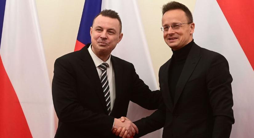 A magyar és a cseh patrióták közösen mondanak nemet a migrációra és a háborúra