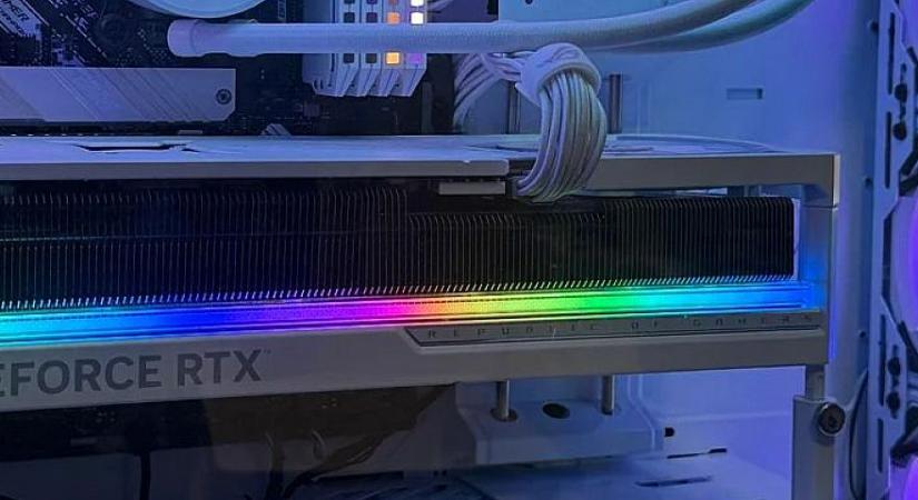 Vett egy RTX 5080-et, de visszamondta - erre megkapta a kártyát és a pénzét is