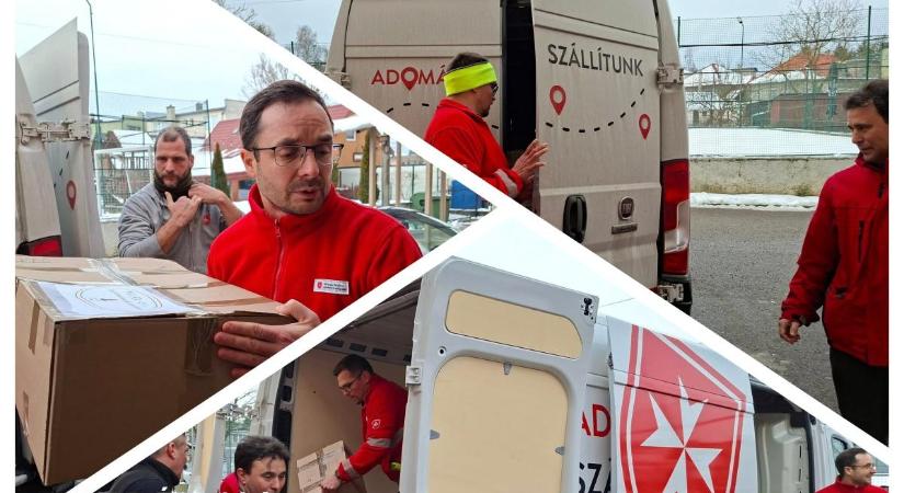 A Szent László Társulat ajándékozási akciója Feleden