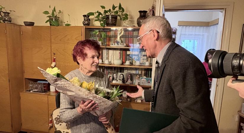 Kilencven év szeretetben