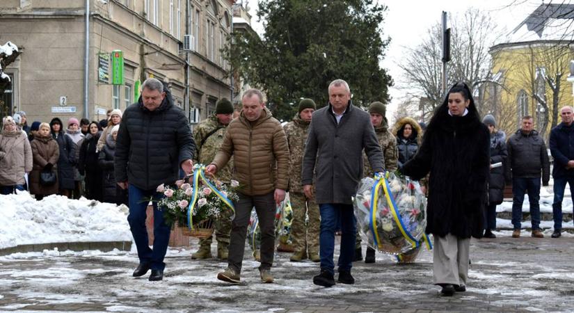 Megemlékezést tartottak Ukrajna egységének napja alkalmából Beregszászban