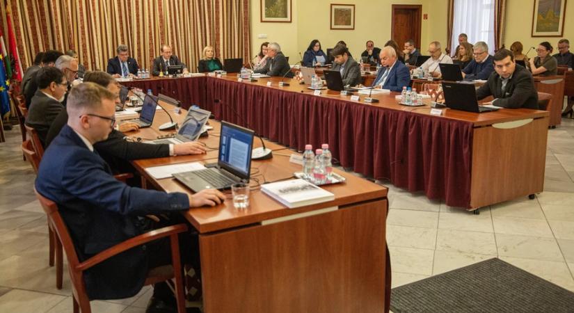 Élő közvetítés a közgyűlésről