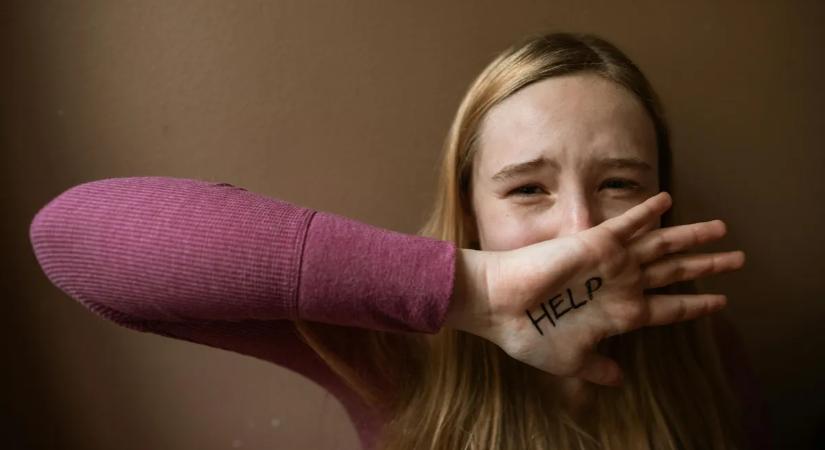 Mutatjuk, hogyan tudott megmenekülni a félholtra vert nő