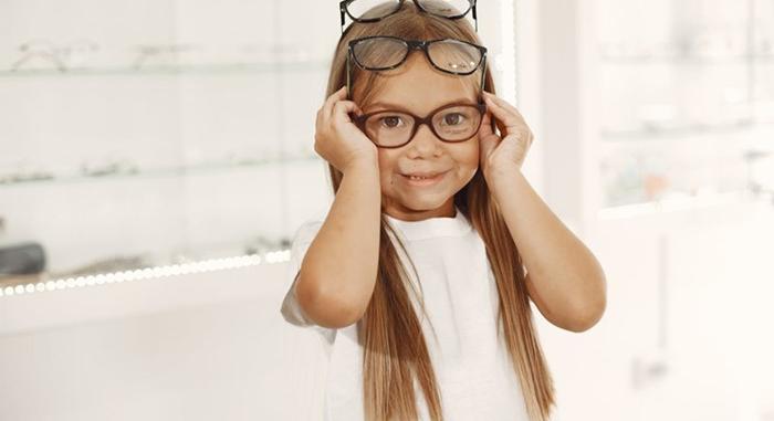 Rászoruló gyerekek szemüvegtámogatásra pályázhatnak