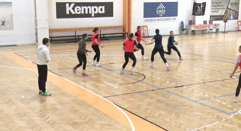 Kemény ellenféllel néznek szembe a női kézisek