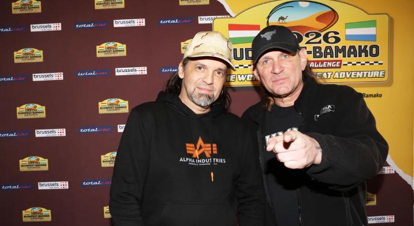 Turnébusszal vág neki a Budapest-Bamako ralinak a Tankcsapda: „Őrült koncertet adunk a sivatag közepén”