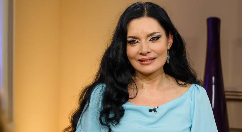 Gregor Bernadett: „A kapcsolataimban szeretetkoldusként kerestem a biztonságot”