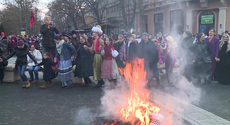 Jön a 2026-os Farsangoló!