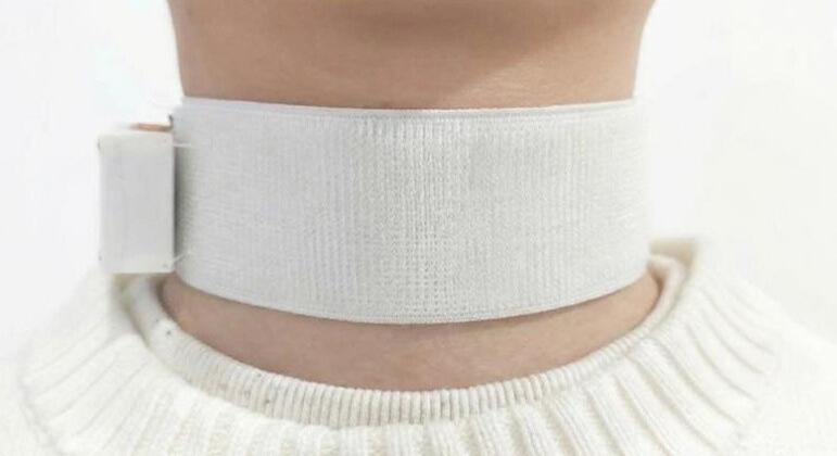 Újra beszélhetnek a stroketúlélők: speciális nyakpánt segíti a kommunikációt