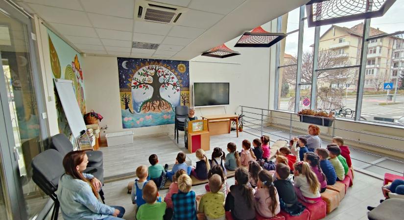 Számokban is mérhető a siker: pezsgő évet zárt a Kájoni János Megyei Könyvtár
