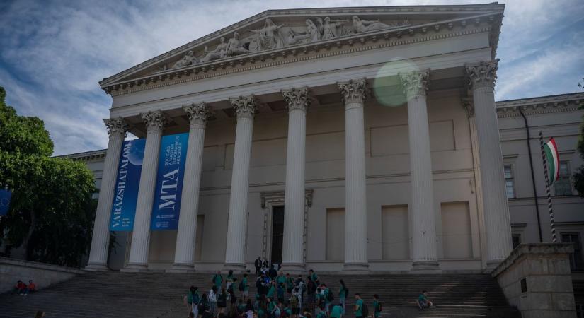 Magyarország utcahosszal előzi az uniós átlagot: rengeteg külföldi kíváncsi hazánk sikerére