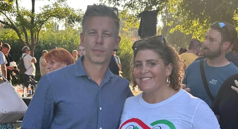 Pornósztárt küldött Lázár Jánoshoz Magyar Péter!