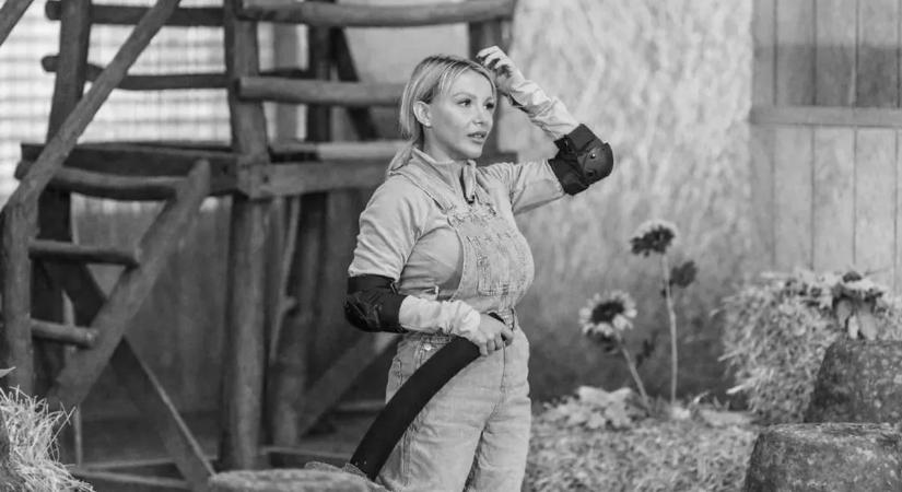 „Rohadj meg! F*szkalap!” – Jákli Mónika gyászhírét meggyalázták, kiakadt a műsorvezető