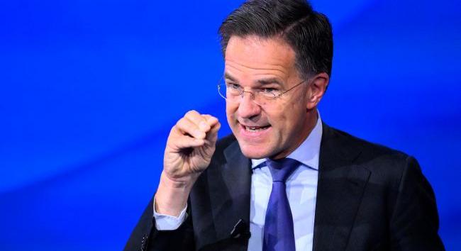 Rutte Davosban Oroszországot nevezte a NATO fő ellenségének, és sürgős támogatást kért Ukrajnának