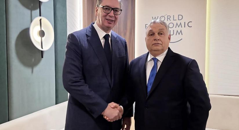 Vučić: Március közepére megszülethet a végleges orosz-magyar megállapodás a NIS-ről