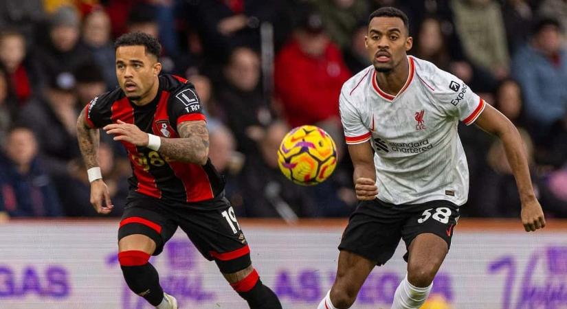 Bournemouth-i futballmeccs, magyarosan