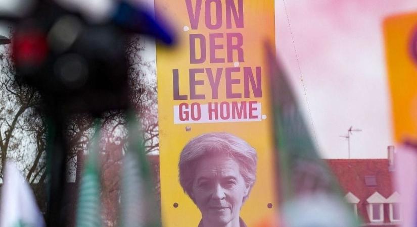 Elárulta Brüsszel a gazdákat, bevédte Ursula von der Leyent
