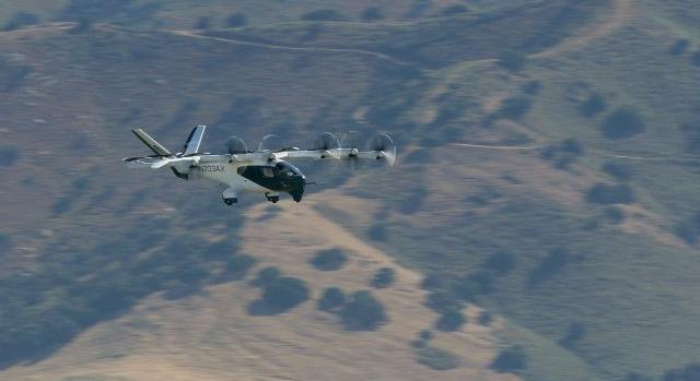 Huszonöt repülő taxit vehet az ország 125 millió dollárért