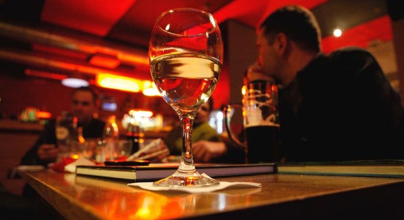 Rejtélyes eltűnés, bedrogozott fiatalok? Így bulizz, hogy biztosan haza is érj!