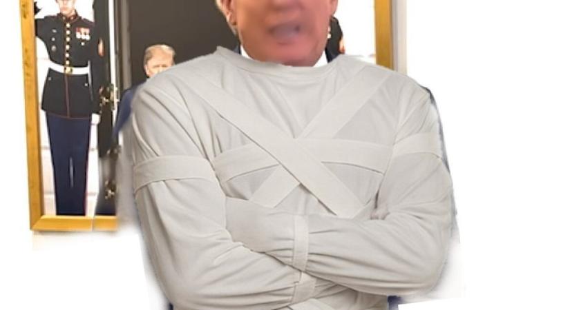 Trump által homályosan - Szénási Sándor jegyzete