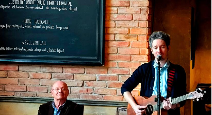 Egy lemeznyi dalt írt Bereményi Géza Járai Márknak – a debütáló szólóalbum vasárnap jelenik meg