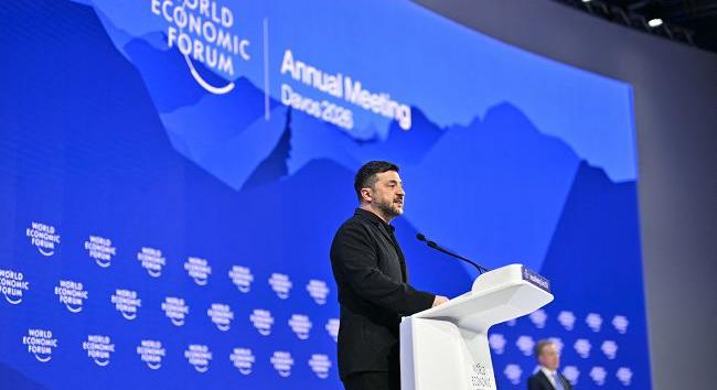 Zelenszkij: Ukrajna vállalja, hogy elsüllyeszti az orosz hajókat Grönland környékén, ahogy a Krím közelében tette