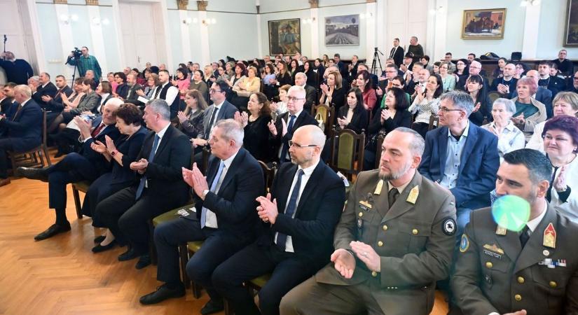 Magyar kultúra napja Szolnokon – gála, műsor és miniszteri elismerő oklevelek – galériával, videóval