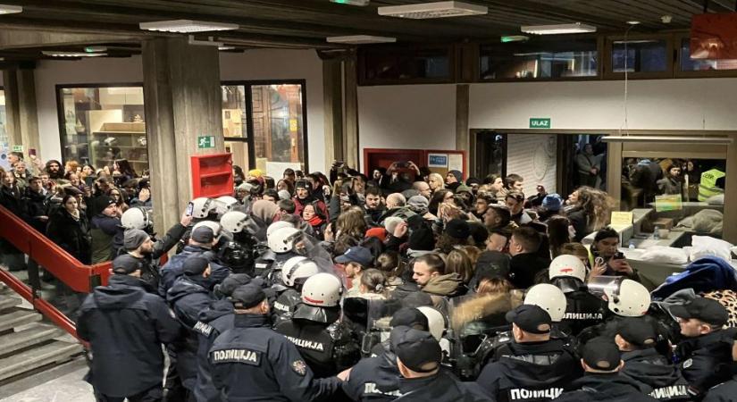 „15 perc alatt száz usztasát lehet kidobni az egyetemről”