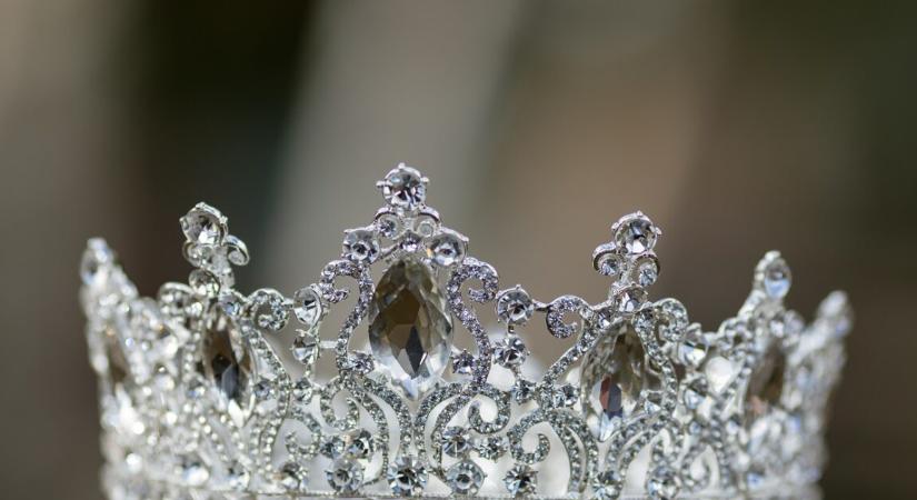 Tragikus balesetben meghalt a 21 éves szépségkirálynő