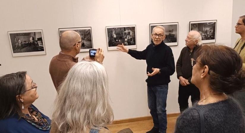 Az emberi sorsokat állítja középpontba a félegyházi fotóművész magyar kultúra napi kiállítása – fotók