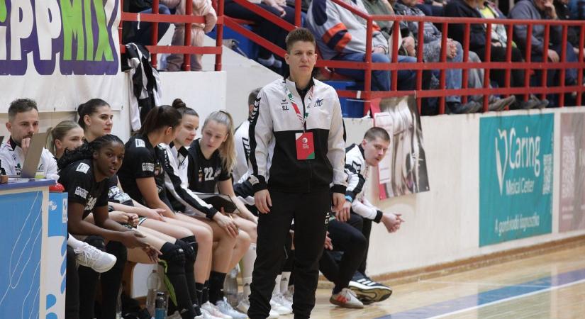 Ismét egymást gyepálta az Alba Fehérvár KC és a MOL Esztergom a vezetőedző szerint (videó)