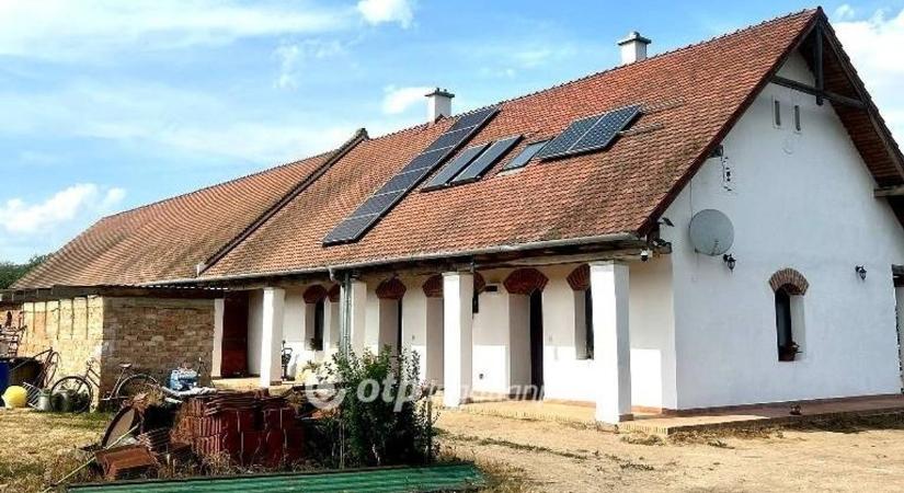 Eladó birtok a Bakony lábánál: ritka lehetőség Veszprém vármegyében