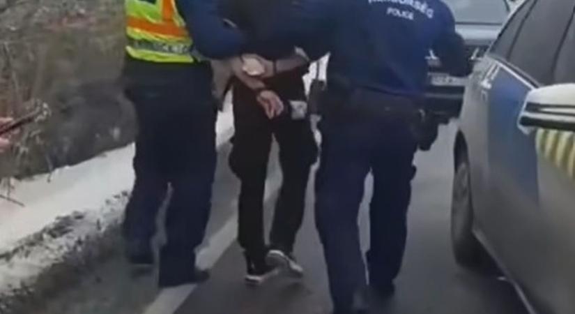 Életveszélybe sodorta kétéves testvérét egy ámokfutó kamasz Zircen – videó