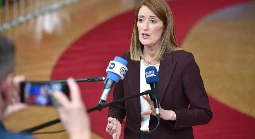 Trump visszakozásával folytatni tudják az EU-USA vámalku felfüggesztett végrehajtását